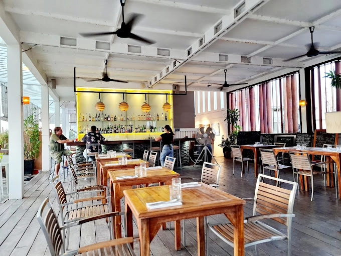 Au Marché Restaurant Bar photo 2