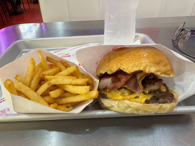 Belly Burger | Riverside photo 6