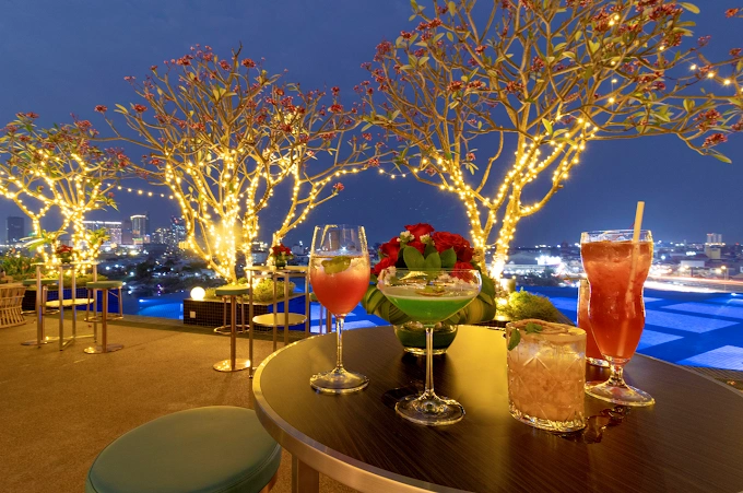 BLOOM Pool Bar Eatery