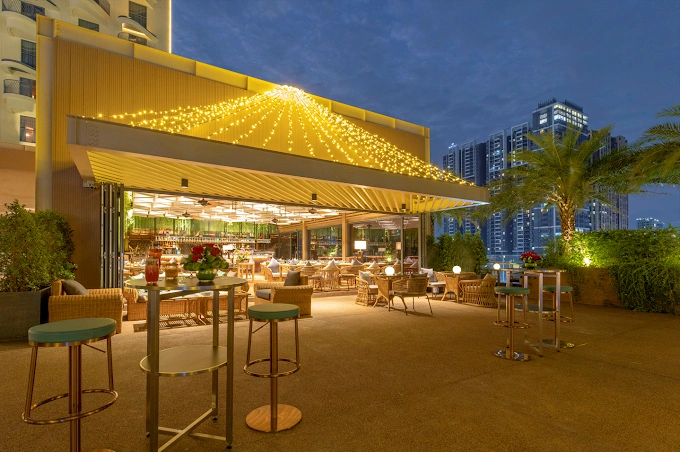 BLOOM Pool Bar Eatery photo 3