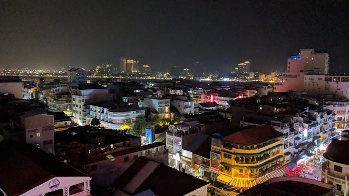 Cloud 9 Skybar photo 10