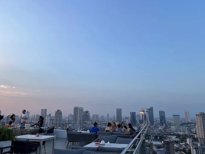 Eclipse Sky Bar photo 5