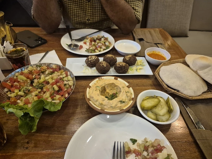 Hummus House photo 3
