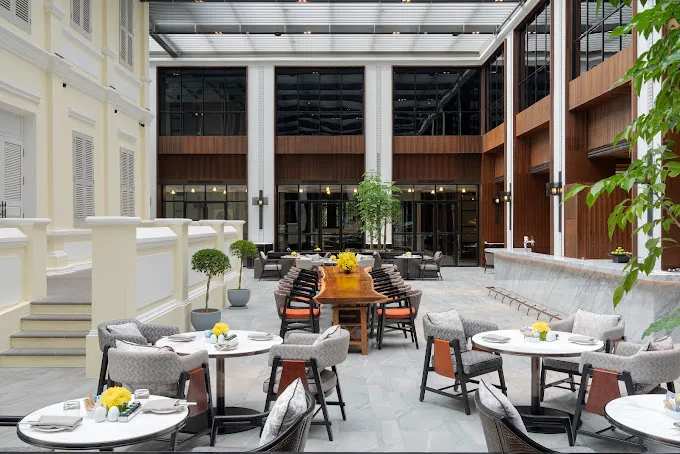 Market Café Restaurant & Lounge