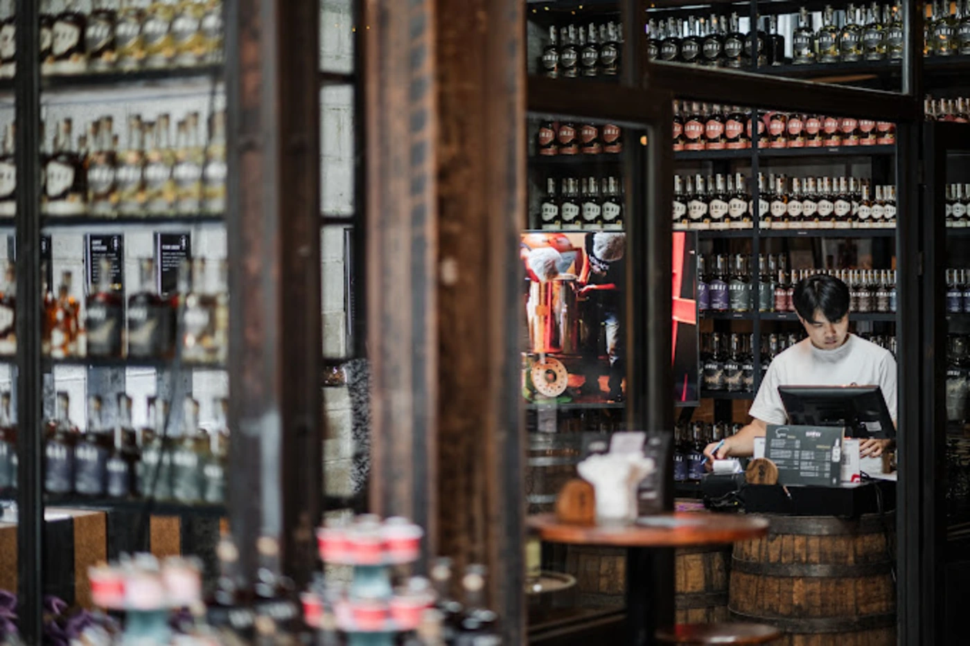 Samai Distillery - Brand House, Bar & Shop photo 4