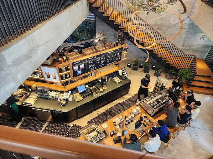 Starbucks (BKK1) photo 2