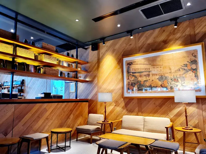 Starbucks (BKK1) photo 6