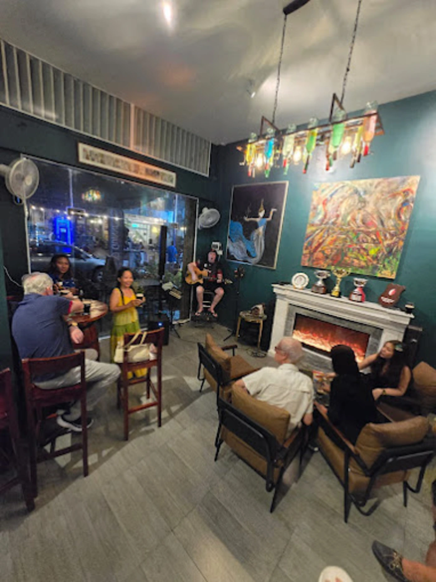 The Wild Rover - Irish Pub - Riverside Phnom Penh photo 2